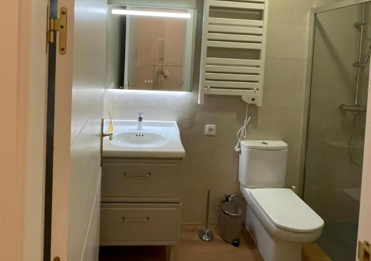 Global Suites Sevilla 0*, Seville