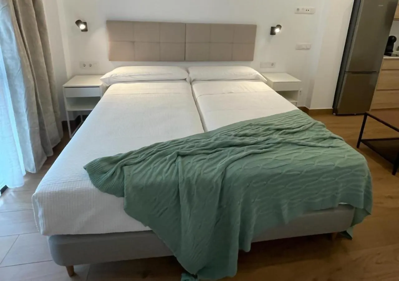 Global Suites Sevilla 0*, Seville