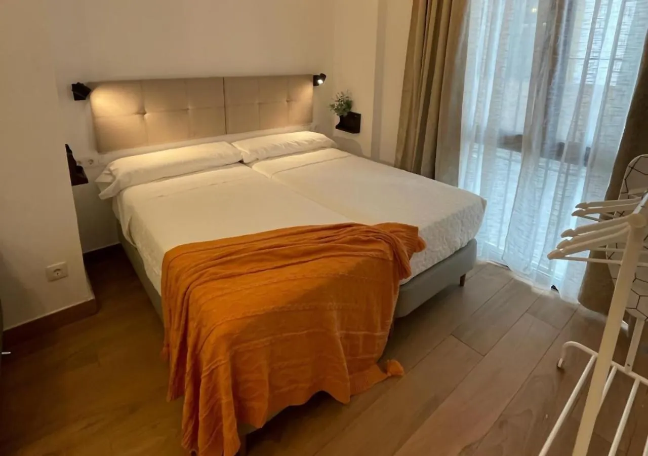 Global Suites Sevilla Apartment Seville
